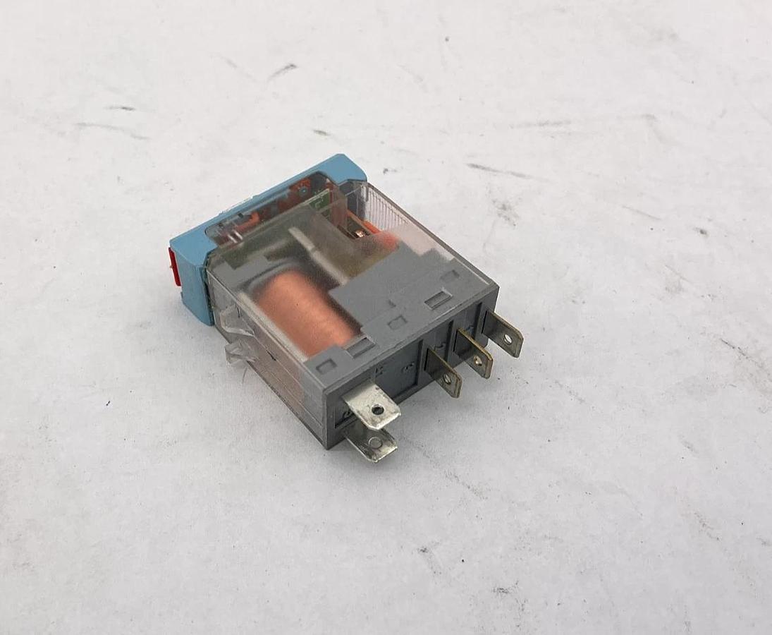 Lot of 3 New Comat Releco C10-A10XAC120V Relay 10A 120V Plug-In