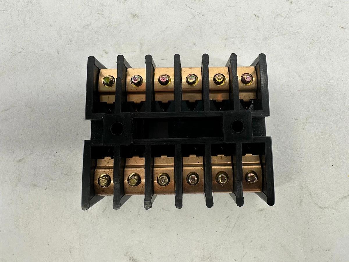 Lot of 2 New Struthers-Dunn 27390 Dunco Relay Socket 12 Pin