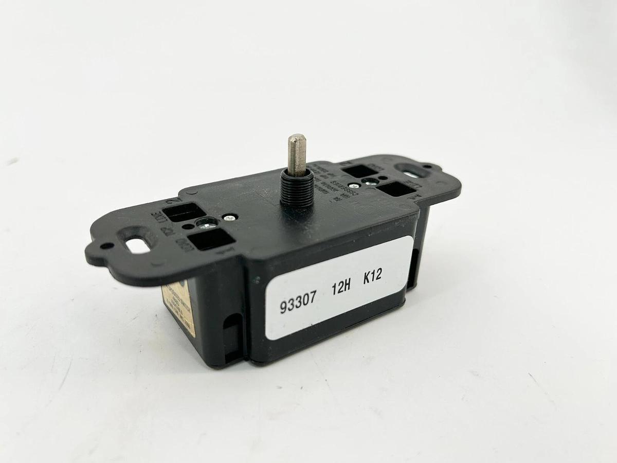 New Tork C512H Spring Wound Timer Silver 125V 93307