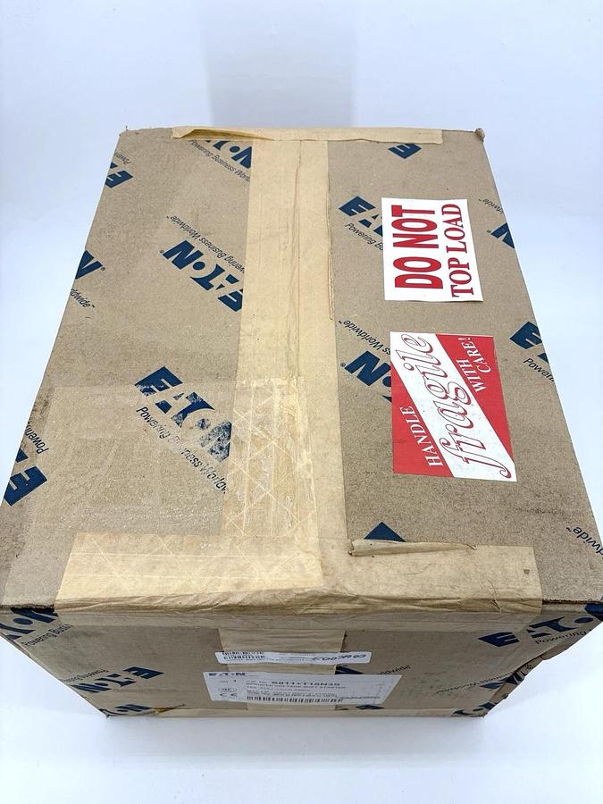 Used New Sealed Eaton S811+T18N3S Reduced Voltage Soft Starter 3PH 180A 200-600VAC