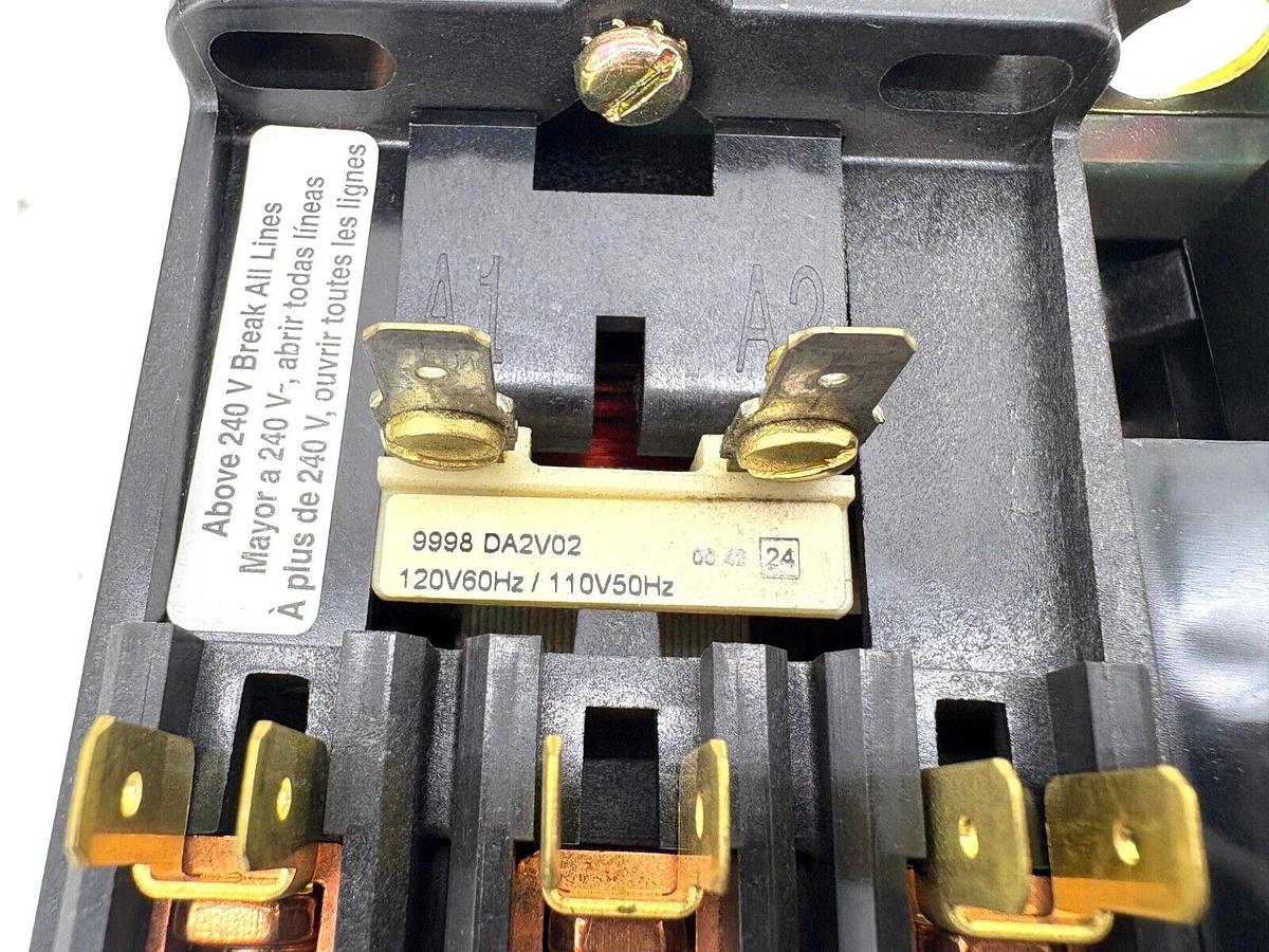 New Square D 8965DPR63V02 Reversing Hoist Contactor 110/120V Coil 60A 600VAC