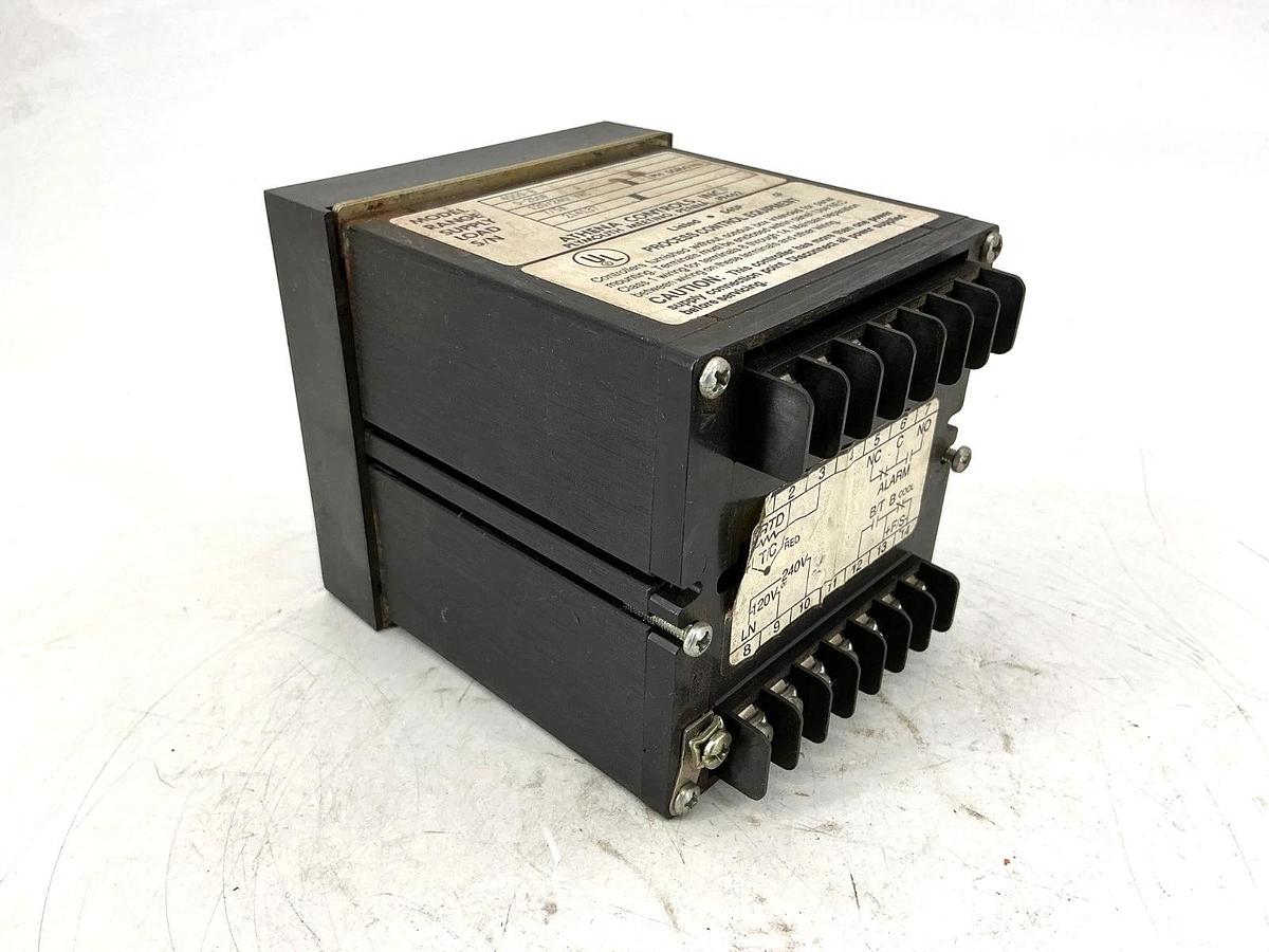 Used Athena Controls 4000-B Temp Controller 0-250F 7/5A 120/240VAC 1PH 50/60HZ 4000B