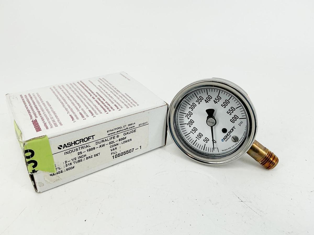 New Ashcroft 25-1009-AW-02L-600# Pressure Gauge 0-600PSI 2.5" Face 1/4" NPT