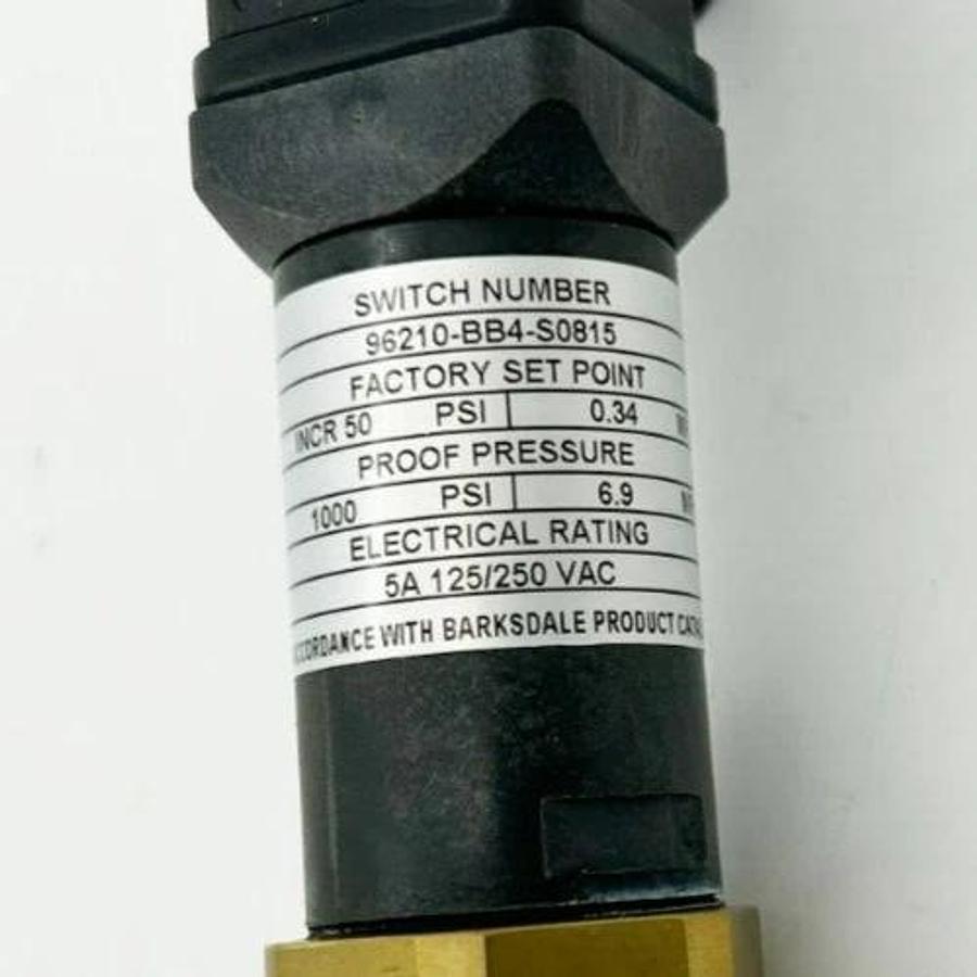 New Barksdale 96210-BB4-S0815 Pressure Switch 22.5-125 PSIG
