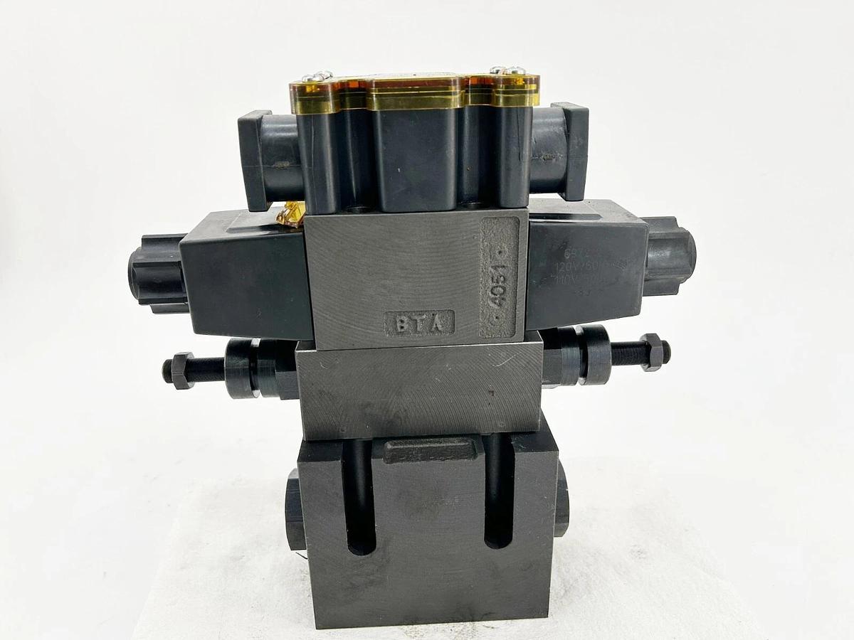 New Parker D31VW020D4NYC3G 82 Hydraulic Valve 5000PSI 0.58A 120V - No Box