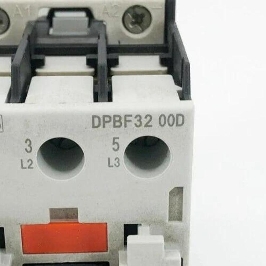 New Lovato DPBF32 00D Contactor 3 Pole 24VDC DPBF3200D
