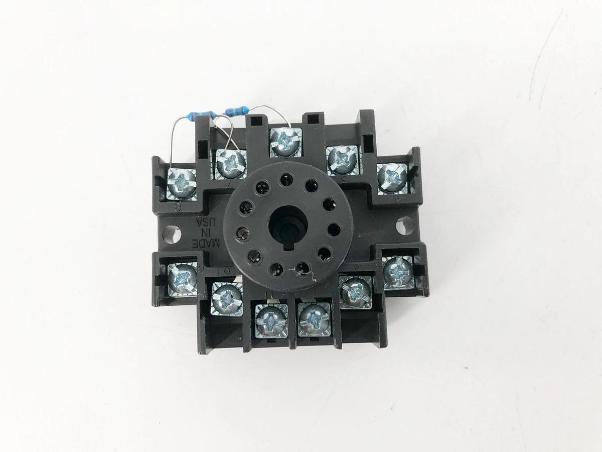 New Gems Sensors Warrick 16VMK1M0 Relay 11-Pin 120VAC Inverse 4.7kΩ - No Box