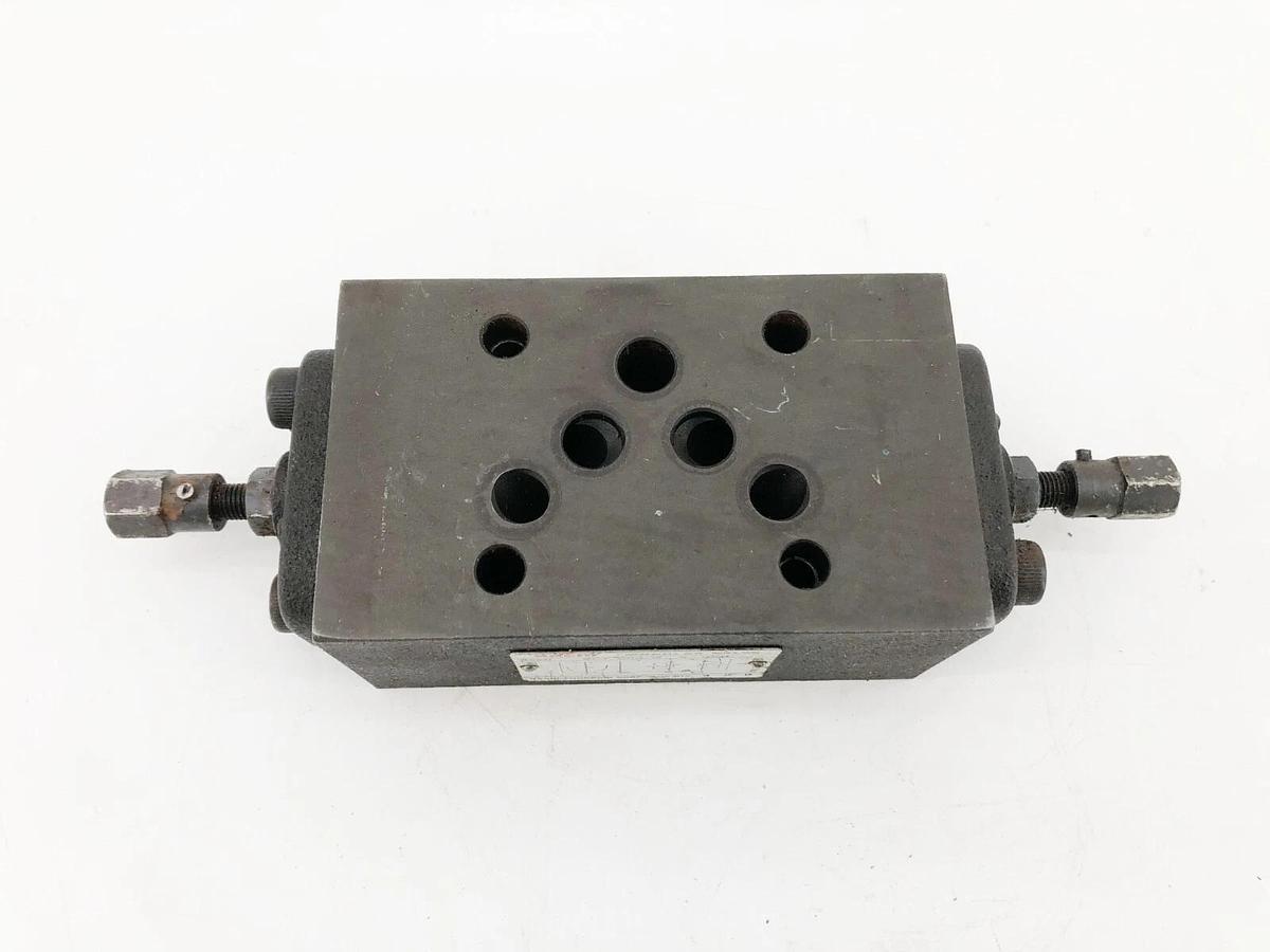Used Nachi OCY-G03-W-X-J50 Modular Directional Control Valve