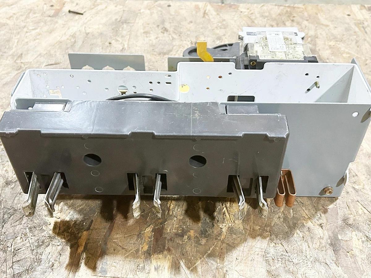 New Allen Bradley 2112B-ZDCD-7FA2F-24J-40-79U-9018 Fusible Combination Starter