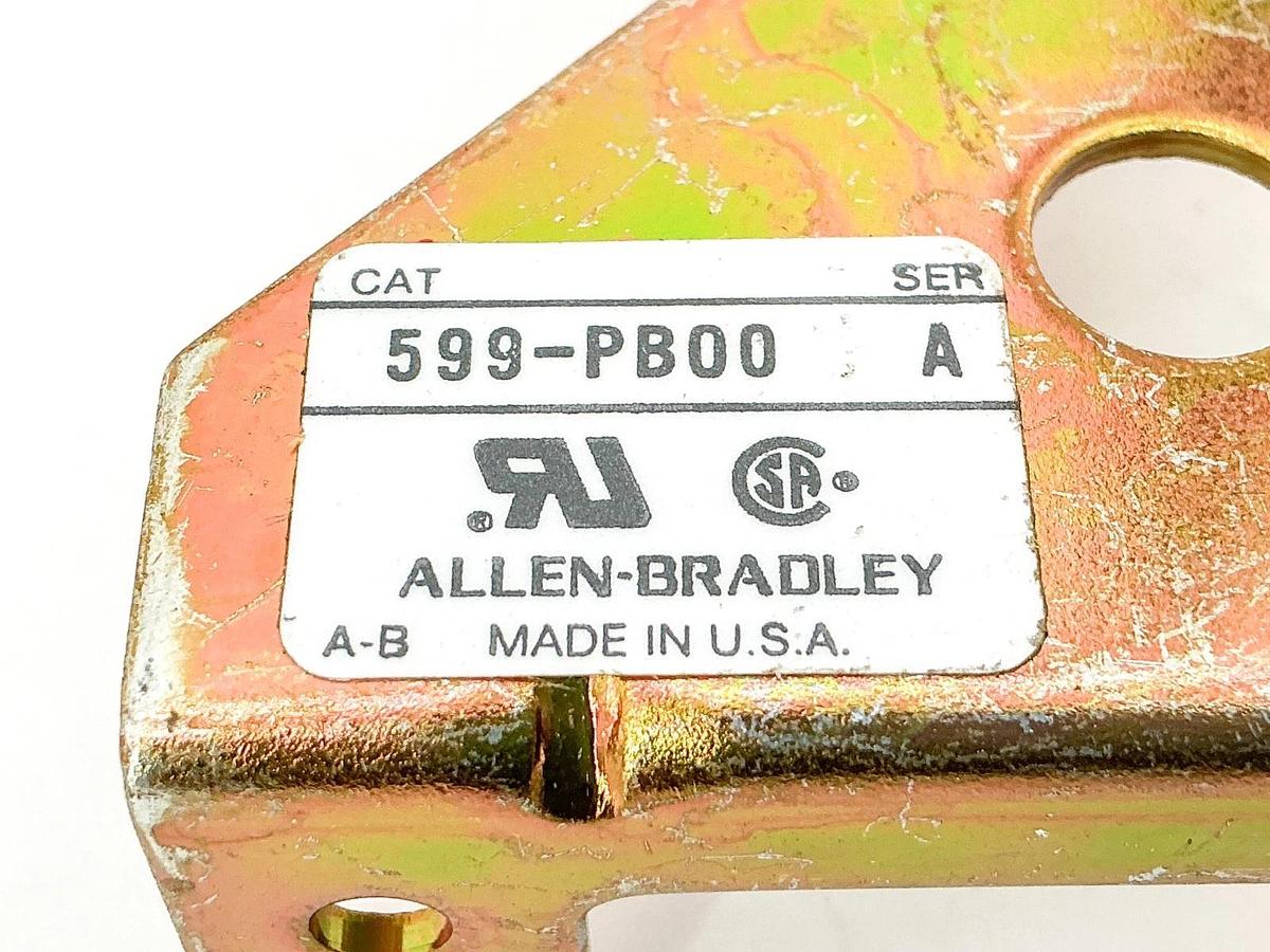 New Allen Bradley 599-PB00 Start Stop Bushbutton Assembly 600V - No Box