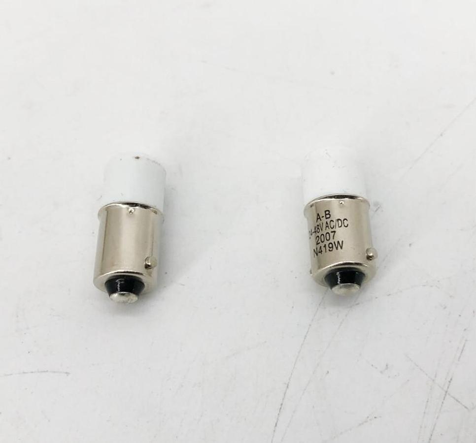 Lot of 2 New Allen-Bradley 800T-N419W White LED Bulbs 24-48VAC - No Box