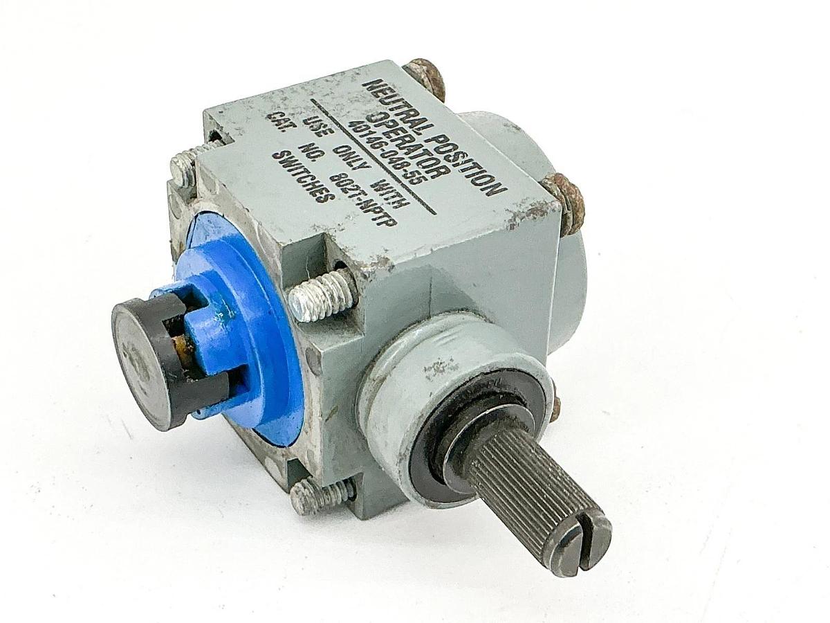 Used Allen Bradley 40146-048-55 Neutral Position Operator Head