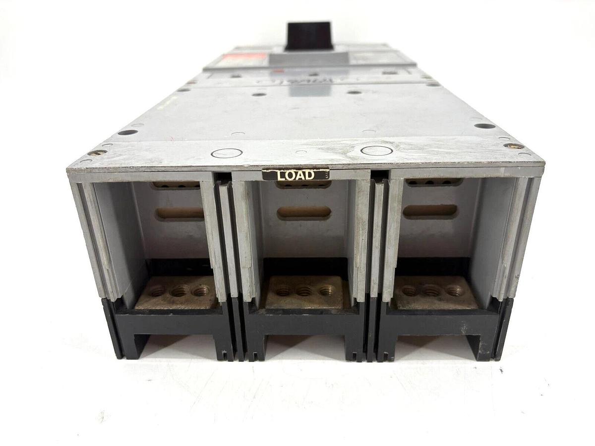 Used Siemens ITE CJD63B400 Circuit Breaker 400A 600VAC 3P - cosmetic damage