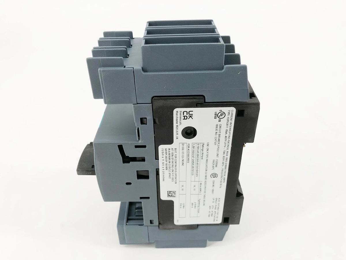 New Siemens 3RV2811-1CD10 Circuit Breaker 690VAC 3 Pole 2.5A