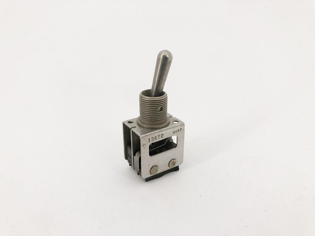New Honeywell Microswitch 13AT2 Toggle Switch 5A 125VAC