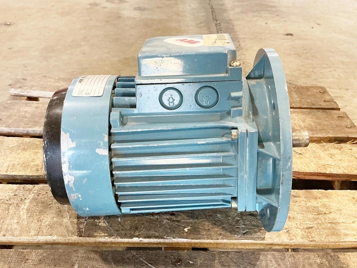 New ABB MT80A19F165-4 Electric Motor 575V 0.55KW 1730RPM MK110058-E+02