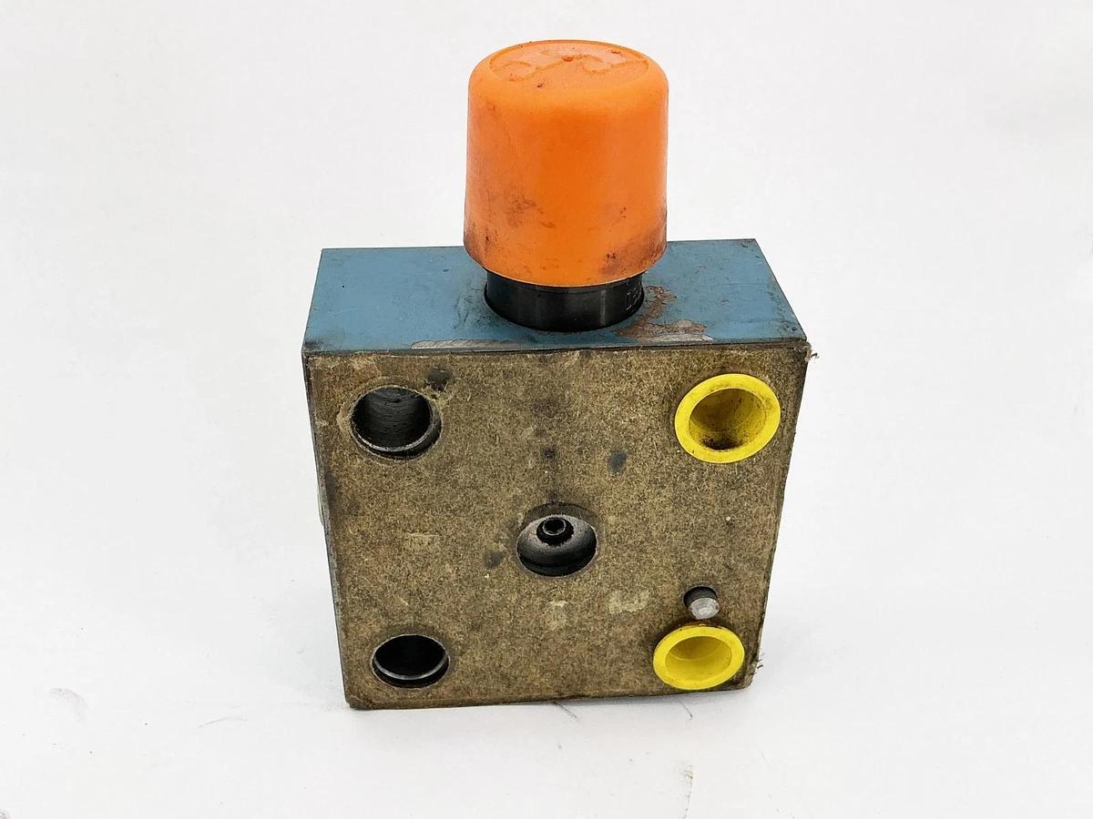 New Rexroth LFA 25 DBW2-70/315 Hydraulic Valve Block R900912810 - No Box