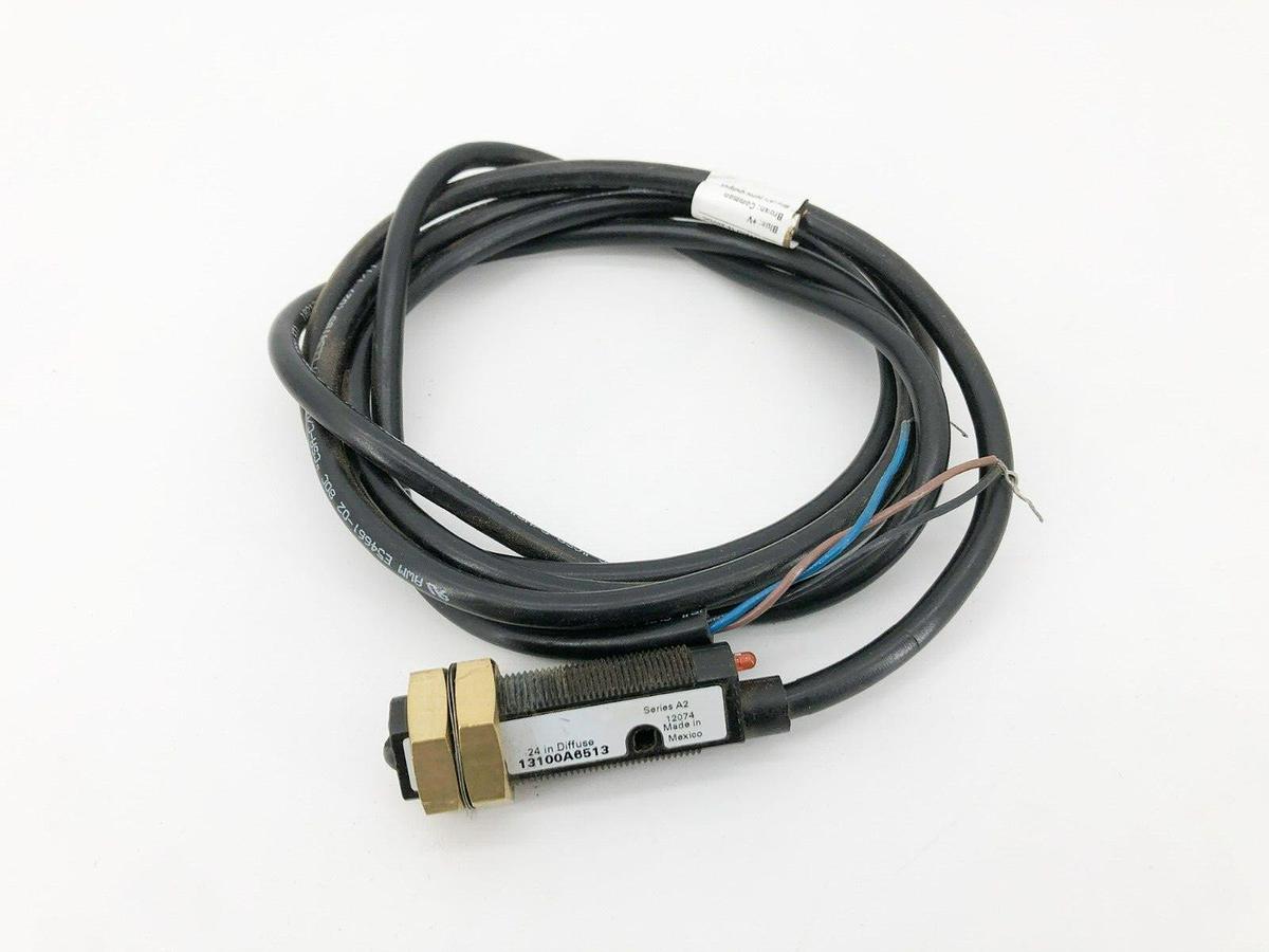 Used Eaton 13100A6513 Retro Reflective Sensor 24" Range 20-264 VAC 15-30VDC