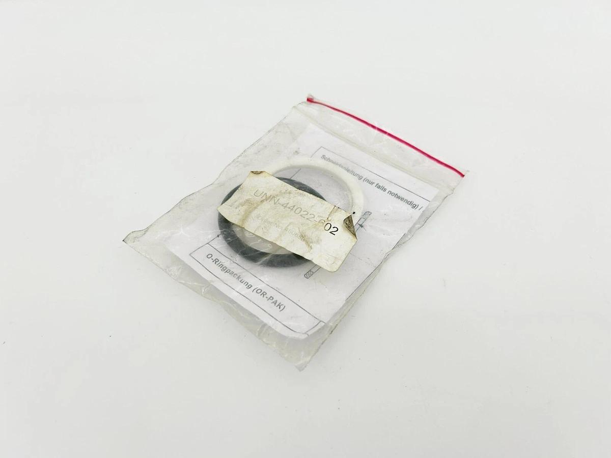 New UNN-44022-602 Oil Seal Kit
