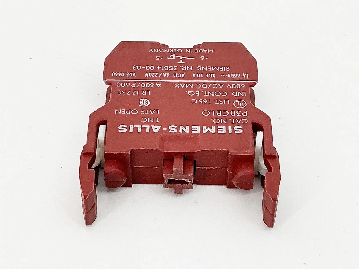New Siemens 3SB1400-0S Contact Block 600V 1NC P30CBLO