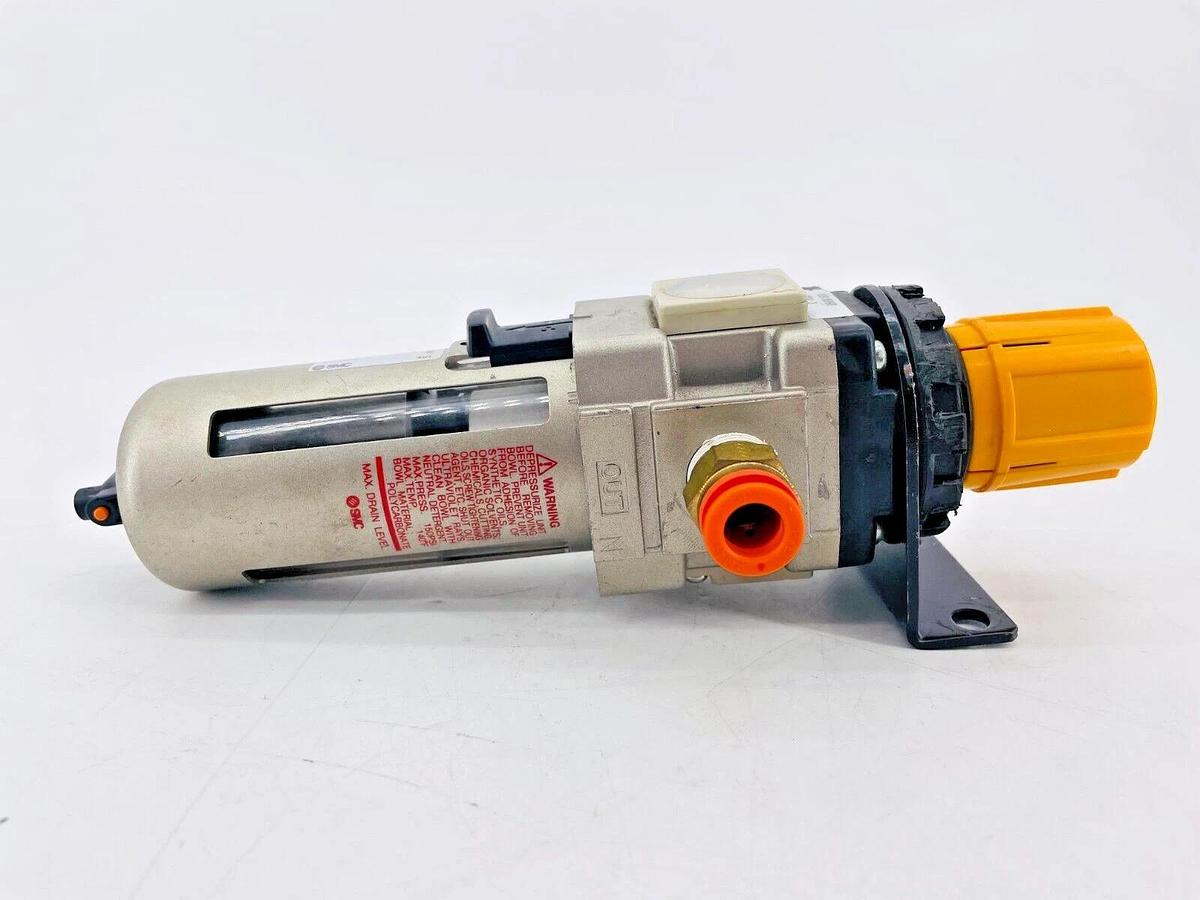 Used SMC US18698 Filter Regulator 0-60PSI