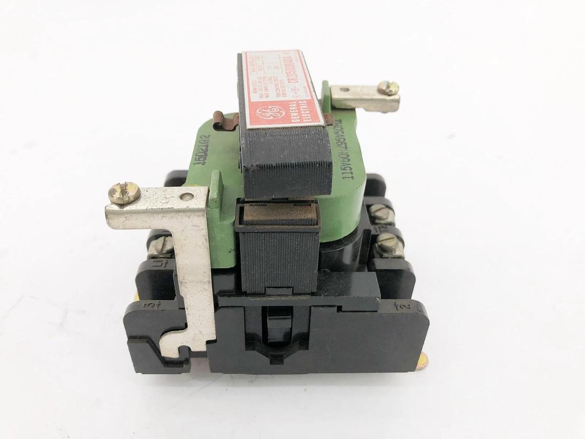 New General Electric CR205J000ADA Contactor 1 Pole 115V Coil 600V Max - No Box