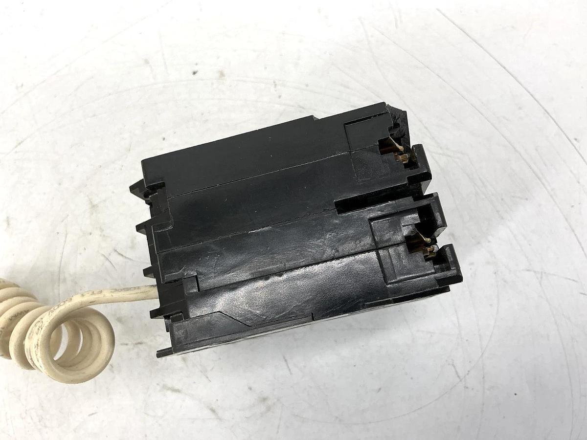 New Eaton GFCB230 Circuit Breaker Type GFCB & HAGF 2P 30A 120/240V - No Box