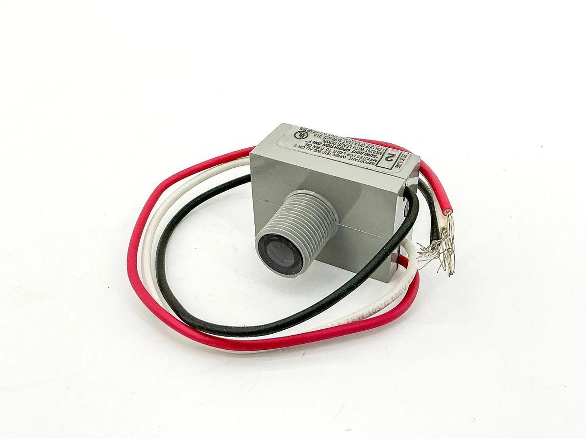 New Intermatic K4033 Fixed Position Photo Control 277V 15A