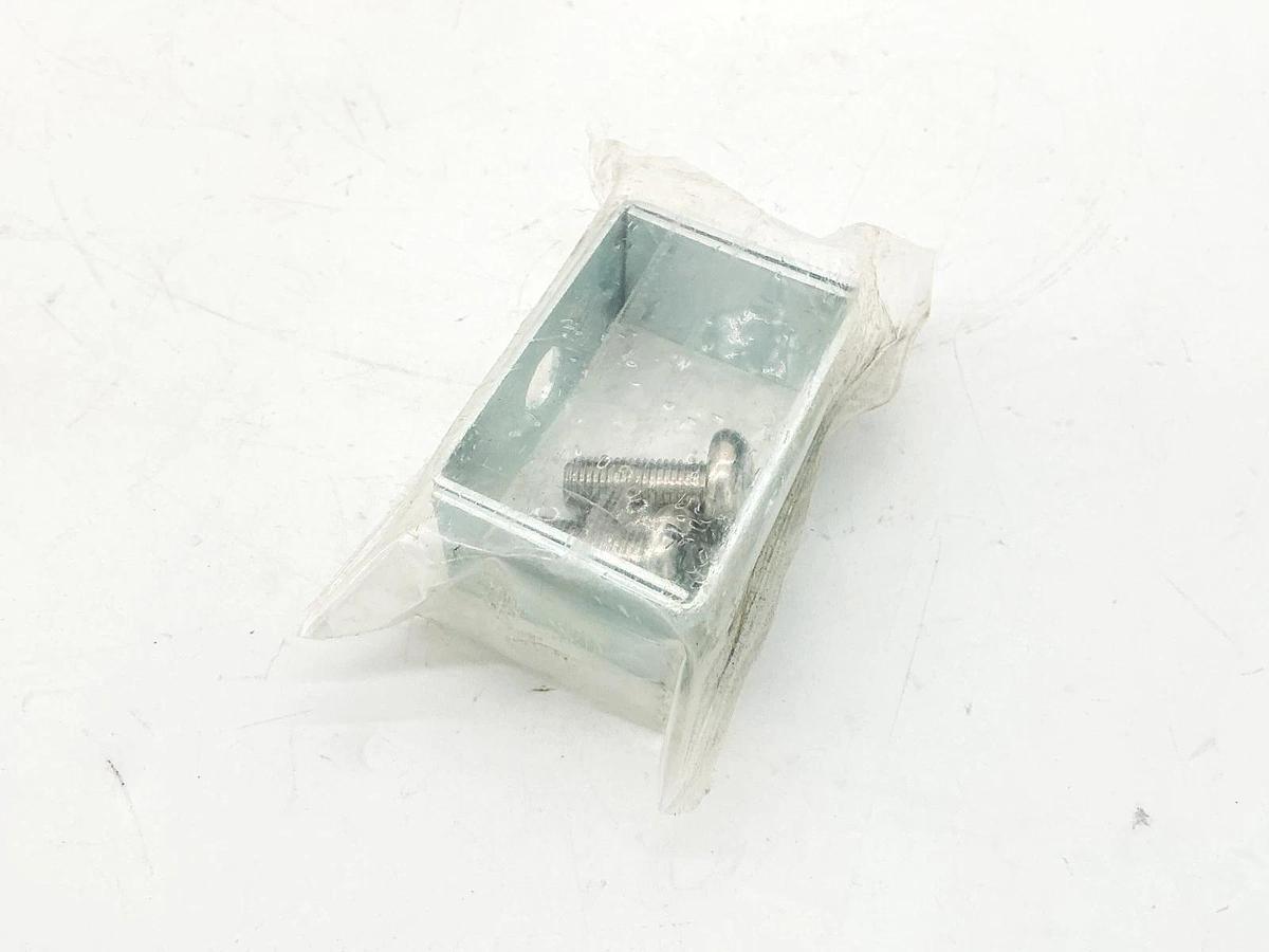 New Dwyer 116245-30 Flow Meter .2-20 GPH Water RMC-134-SSV