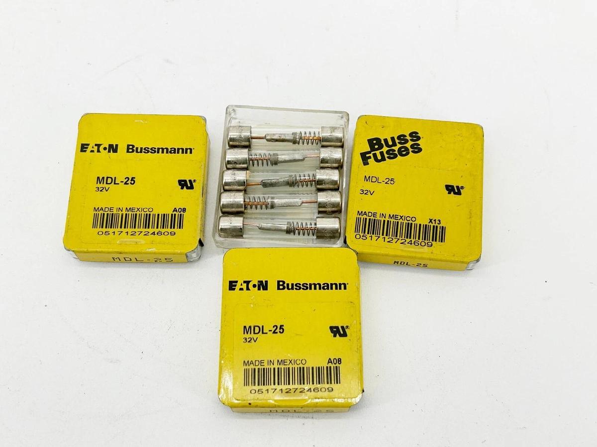 New lot of 15 Bussmann MDL-25 Fuse 25A 32V