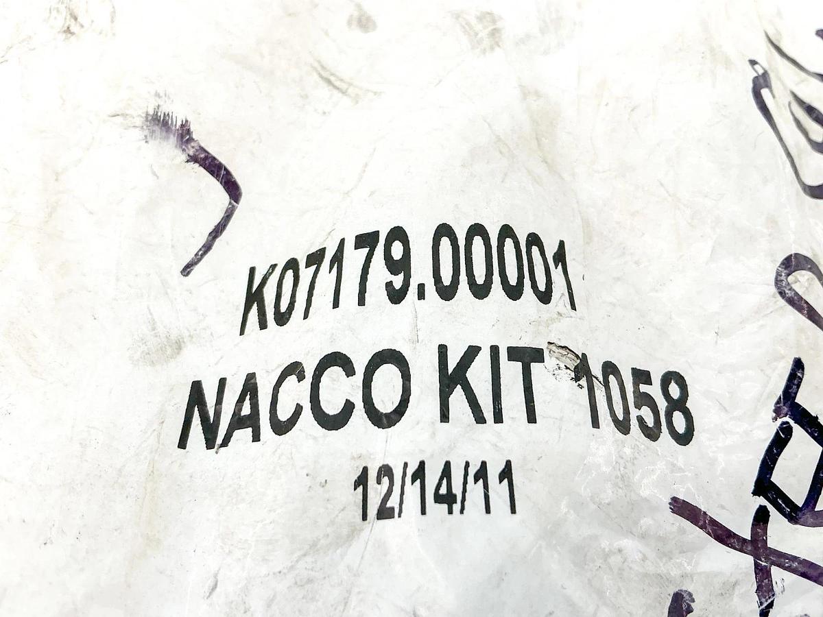 New NACCO 1058 Fork Lift Steer Cylinder Seal Kit