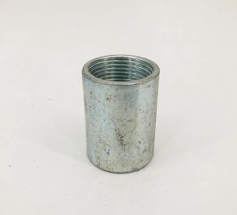 Lot of 28 New 3/4" Steep Pipe Couplings