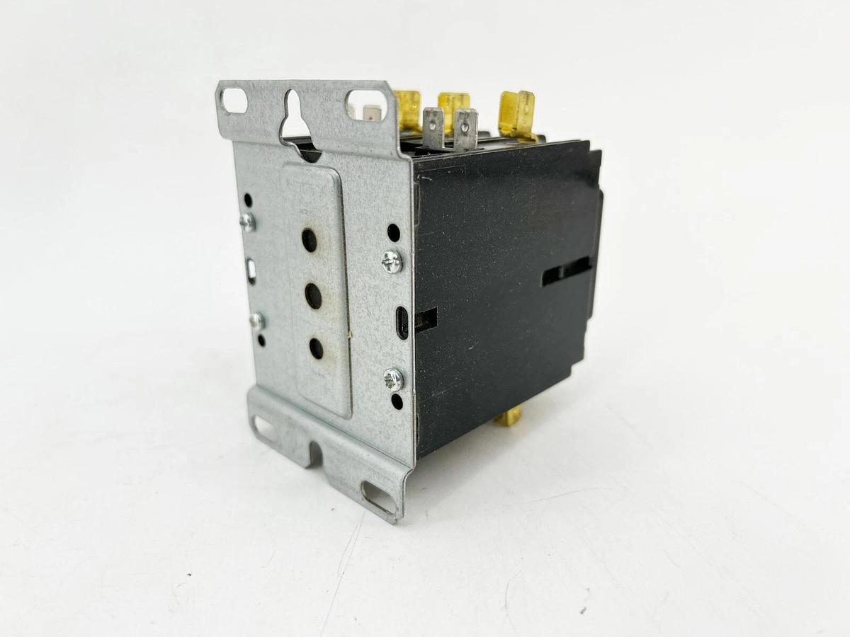 New Dayton 6GNW6 Definite Purpose Contactor 3P 277VAC 50/60Hz