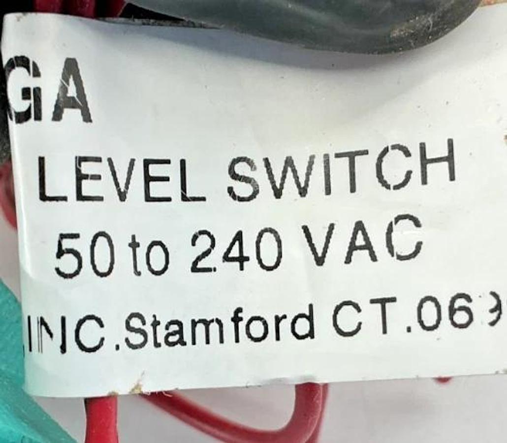 New Omega LV-90 Liquid Level Switch 2-Wire Pilot Duty 20VA 50-240VAC LV90