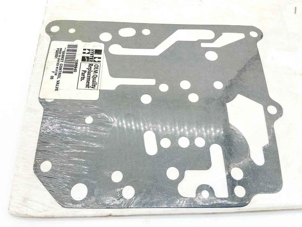 New Hyster 1386940 Control Valve Gasket