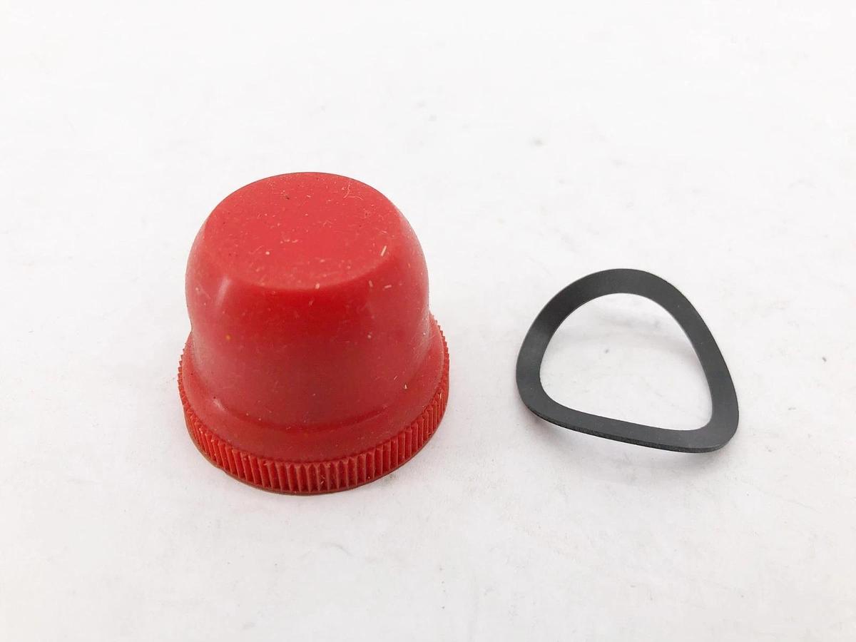 New Cutler-Hammer 10250TA48 Boot For Flush Pushbuttons Red 30mm Ser. A1