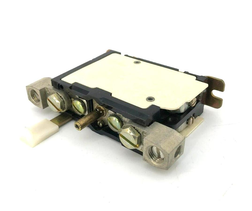 New Allen Bradley 815-COV4 Overload Relay NEMA SIZE 2 600 VAC Max 1P Series K
