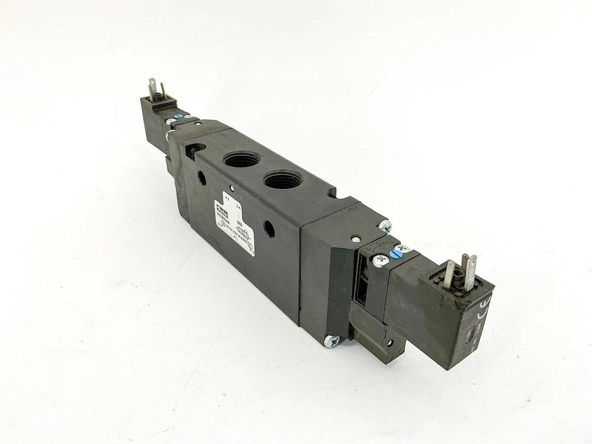 Used Parker B622BB549A Solenoid Valve 150PSI 1034kPA 24VDC 1.2W