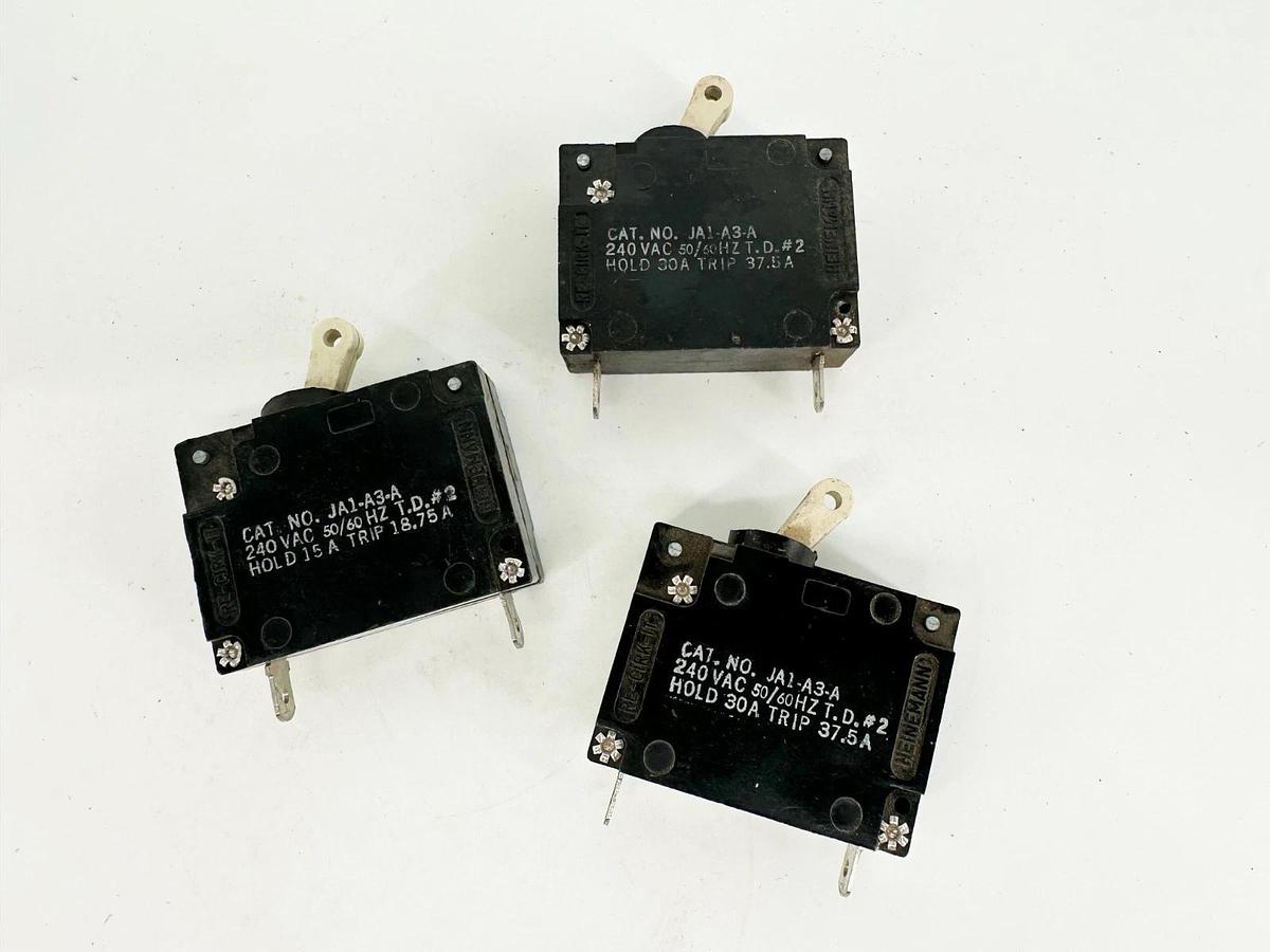 Lot of 3 Heinemann JA1-A3-A Circuit Breaker 15A 340V 50-60 HZ
