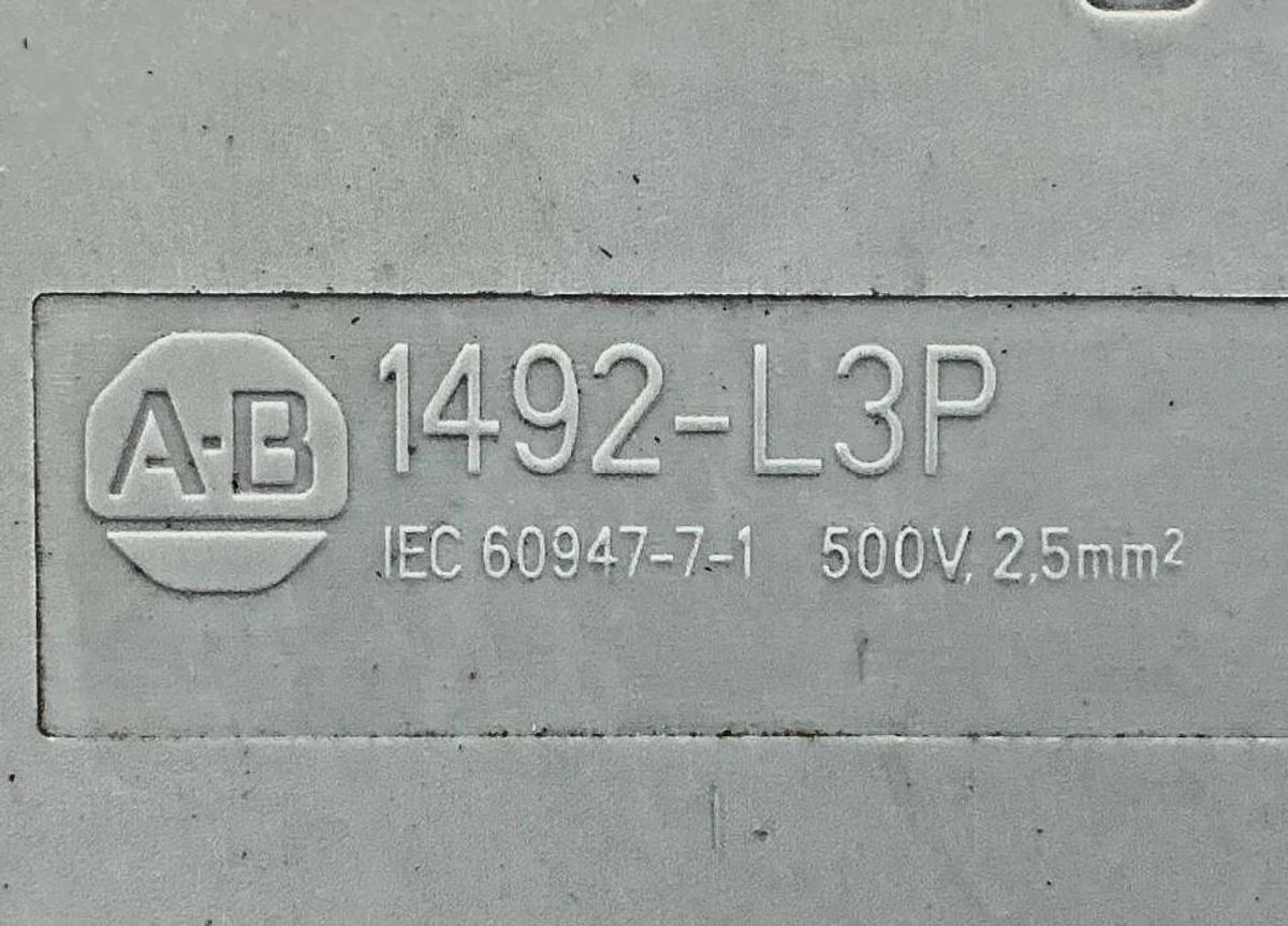 Lot of 10 New Allen Bradley 1492-L3P Terminal Block 600V 1492L3P