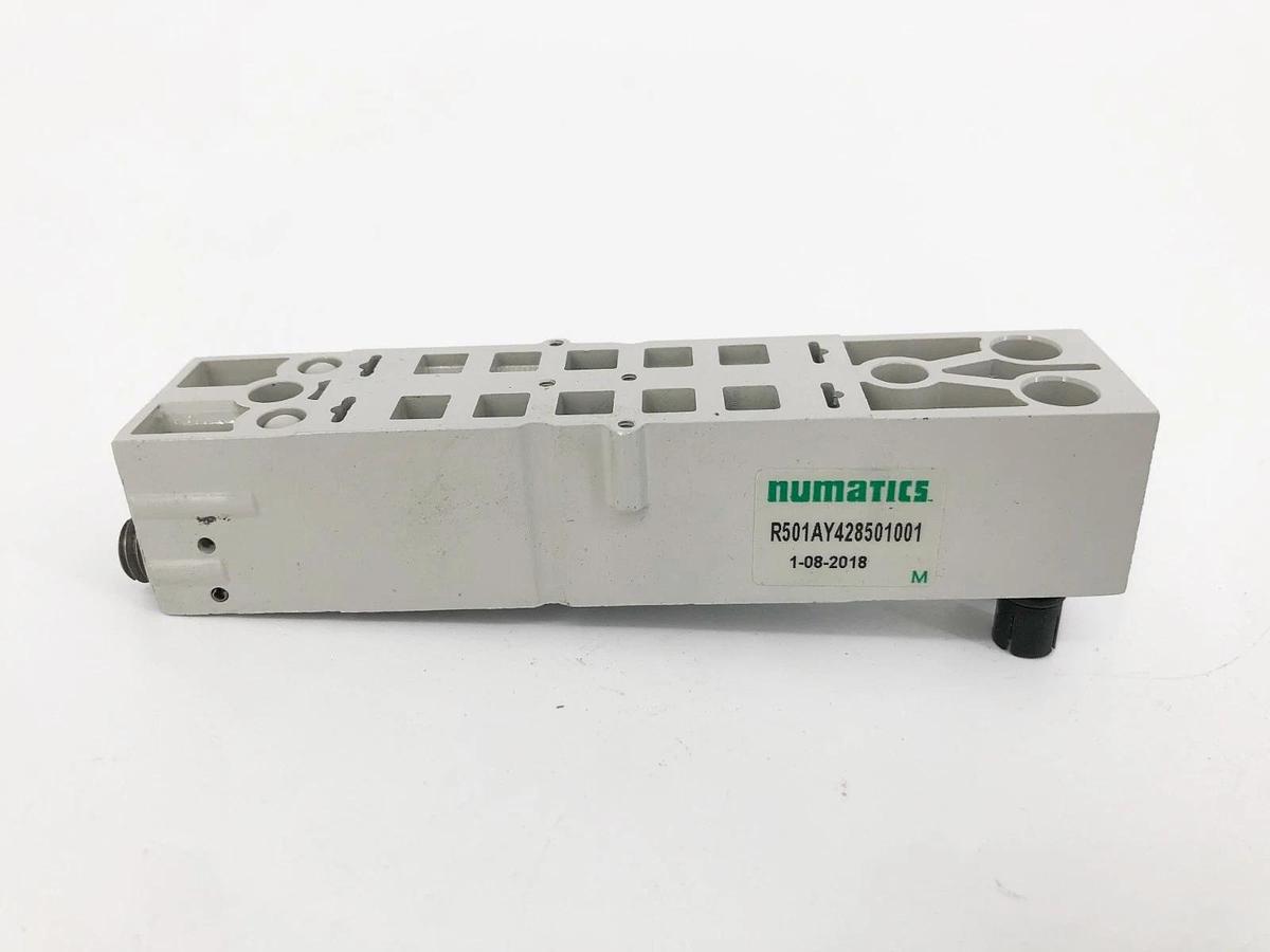 Lot of 2 New Numatics R501AY428501001 Sandwich Shut Off Valve Blocks - No Box
