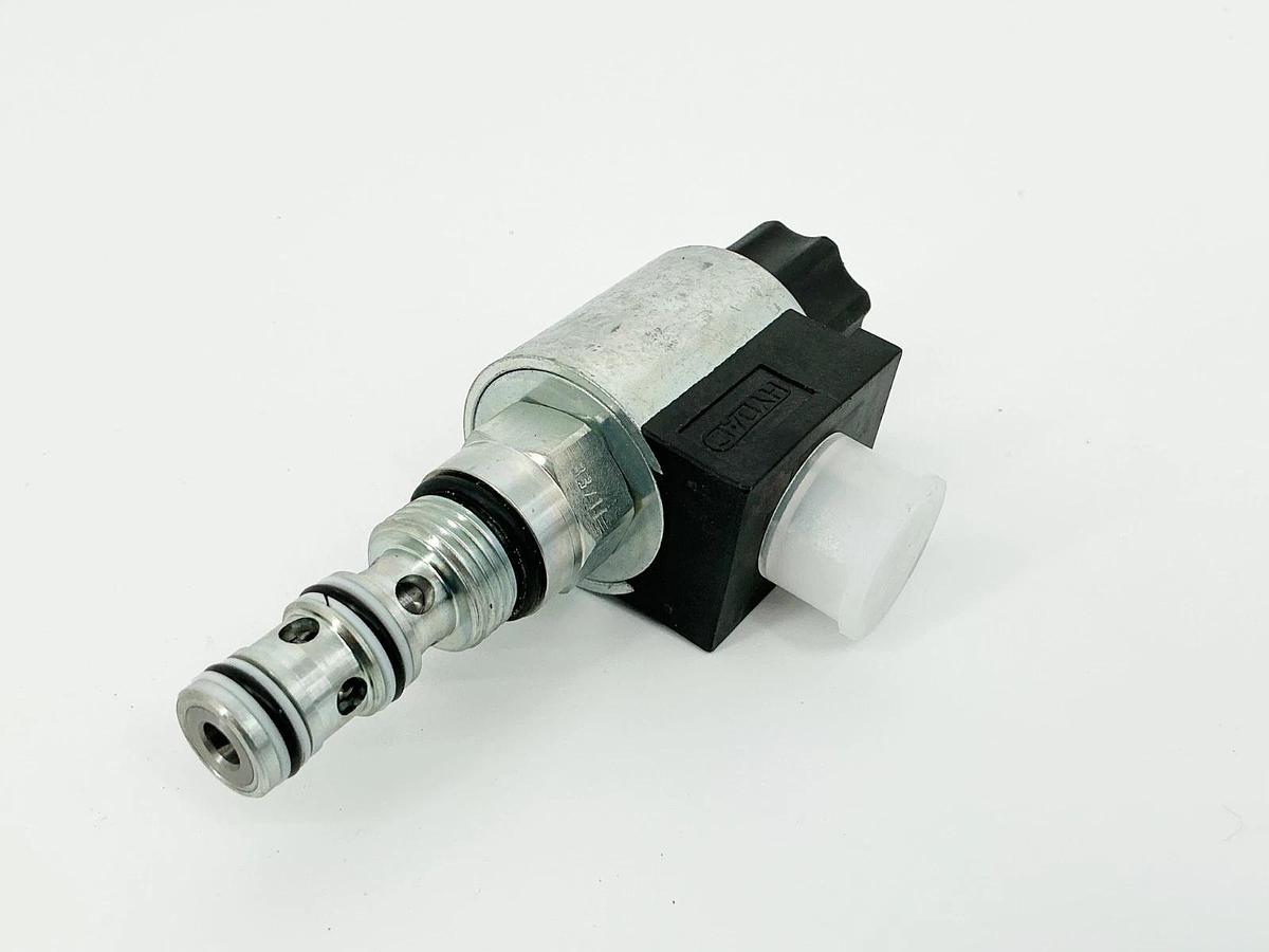 New Hydac WS08D-51-C-N Solenoid Valve 115VAC Coil 3003156 - No Box