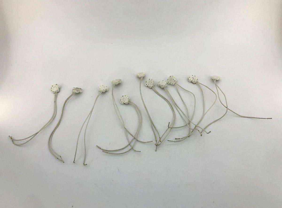Lot of 10 New Satco/Nuvo 82307 G5.3 Halogen Sockets 250V 75W
