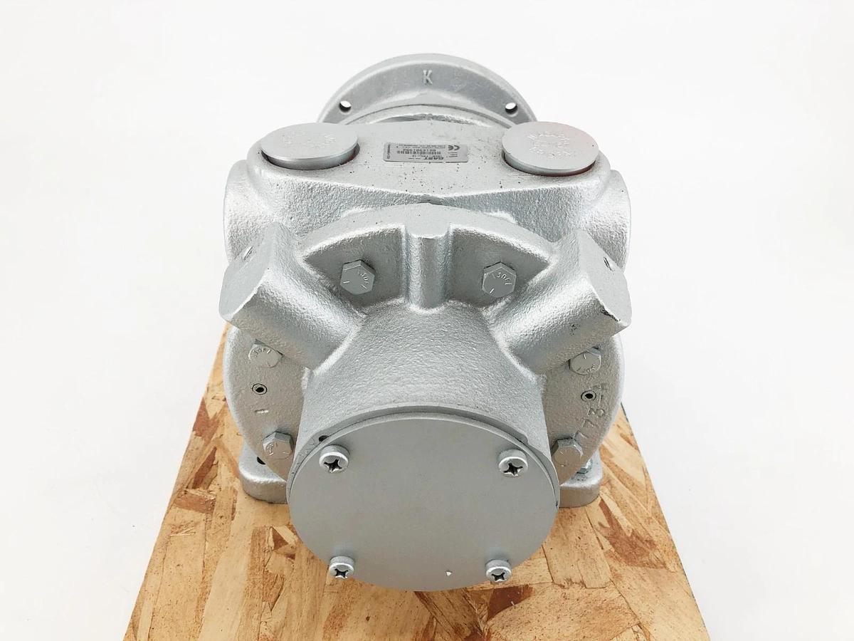New Gast 16AM-FRV-13 Reversible Air Motor 9HP 6.7KW 100psi 275 CFM