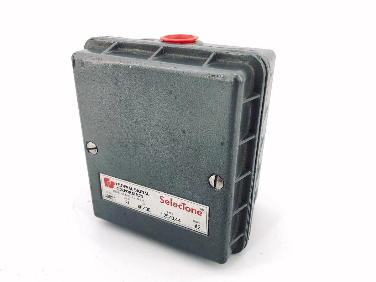 New Federal Signal 300SA SelecTone Speaker Amplifier