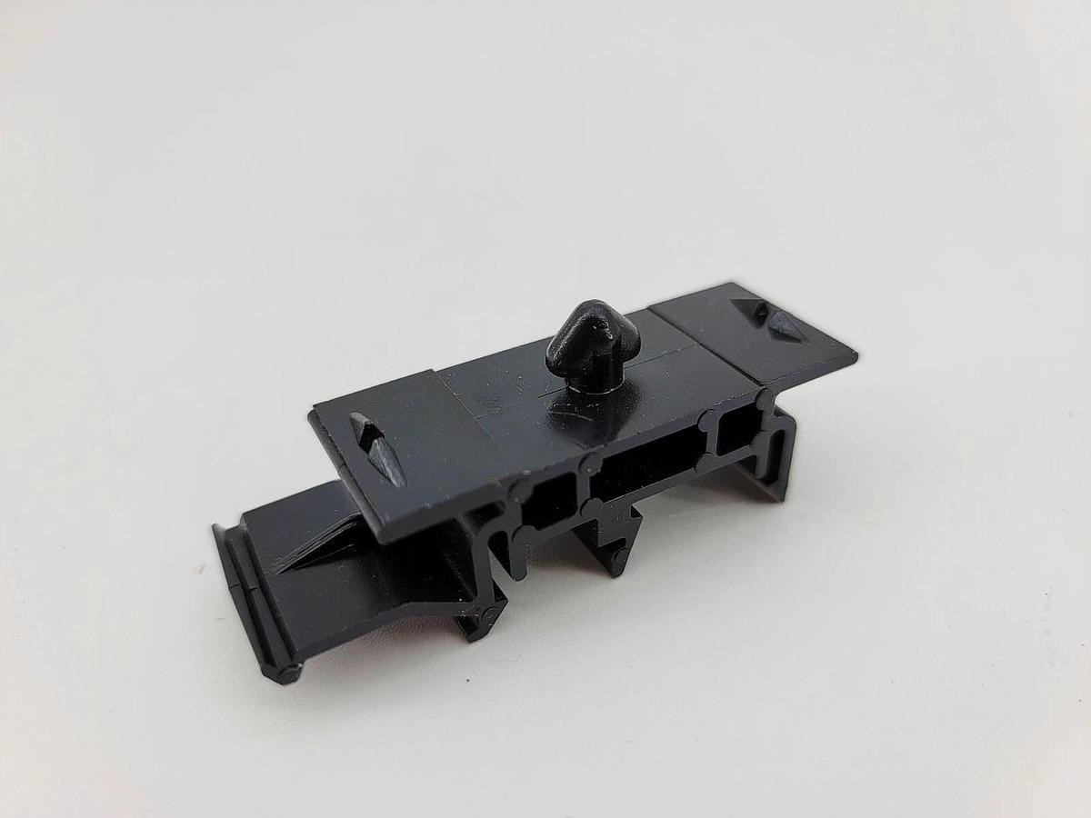 Lot of 9 New Bussmann DRA-1 Fuse Block Din Rail Adapters