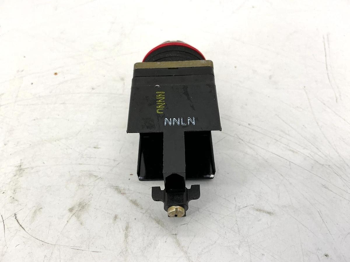 New Allen Bradley 800MR-NX6 Ser A Round Selector Switch 2Pos Maintained