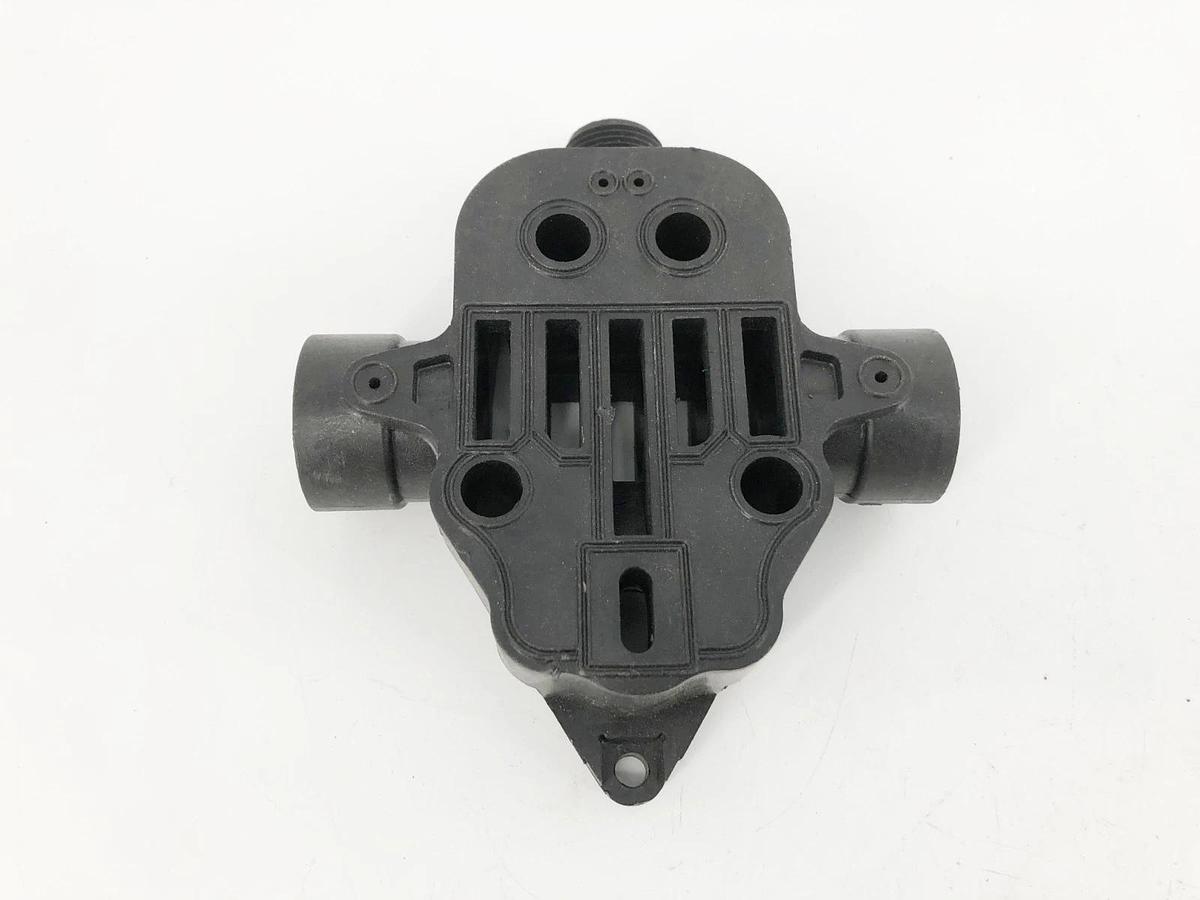 New Warren Rupp 095-051-558 Spool Valve Body for Marathon - No Box