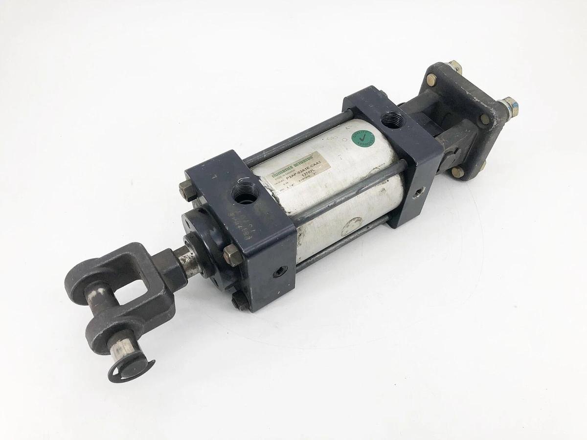 Used Numatics P3AP-03A1E-CAA2 Pneumatic Cylinder 3-1/4" Bore 3" Stroke