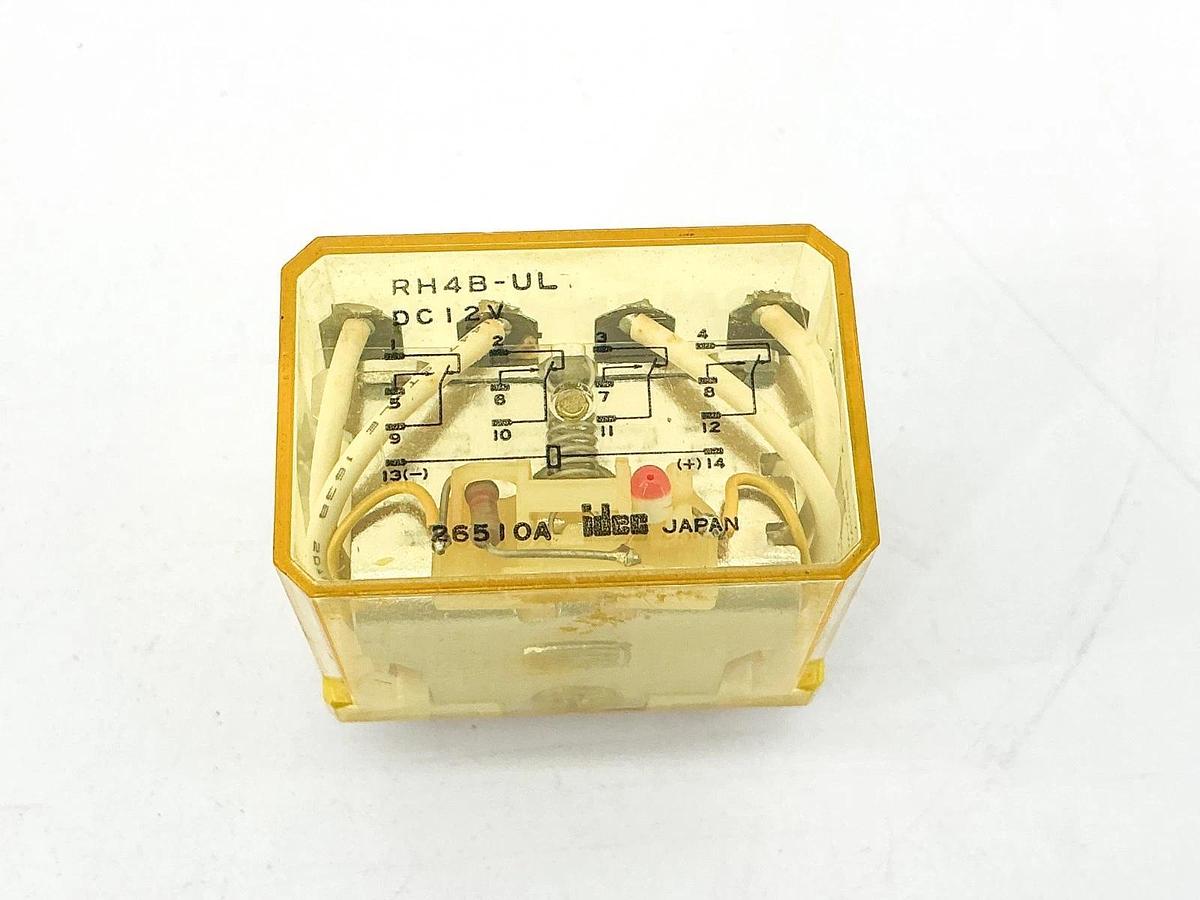 New Lot of 3 IDEC RH4B-UL Relay 24VDC 10A -No Box
